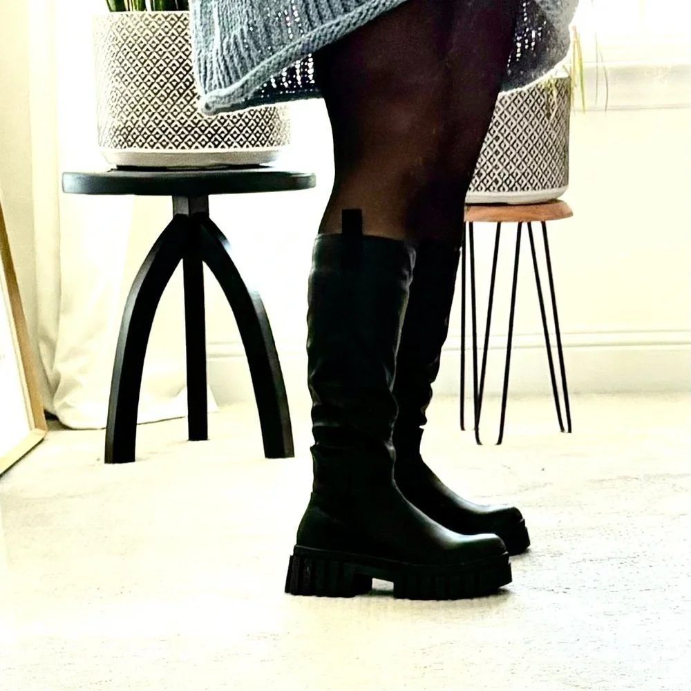 MIA RY Platform knee high leather boot in black malta size 10 NEW